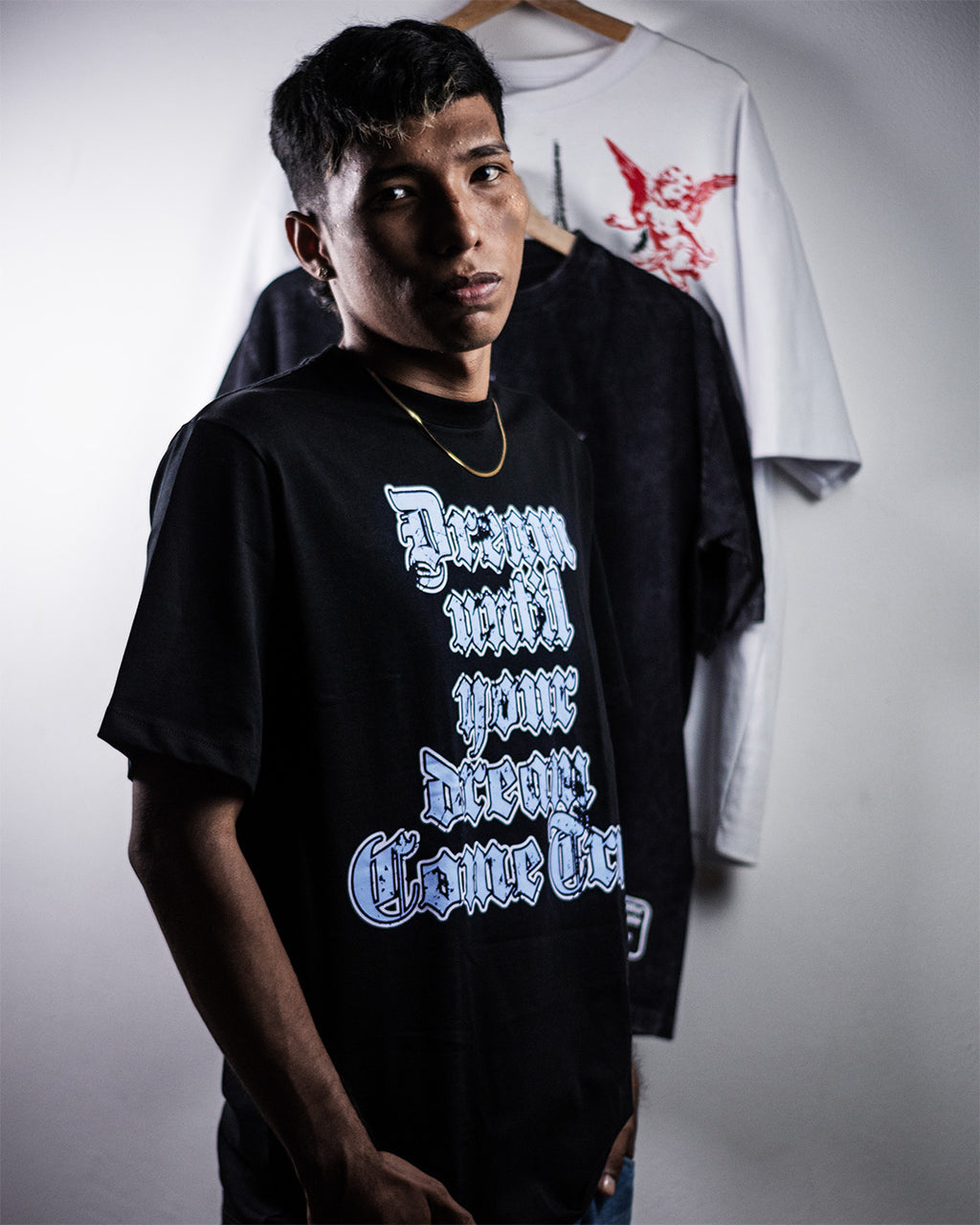 Camiseta Negra urbana oversize Angels Million