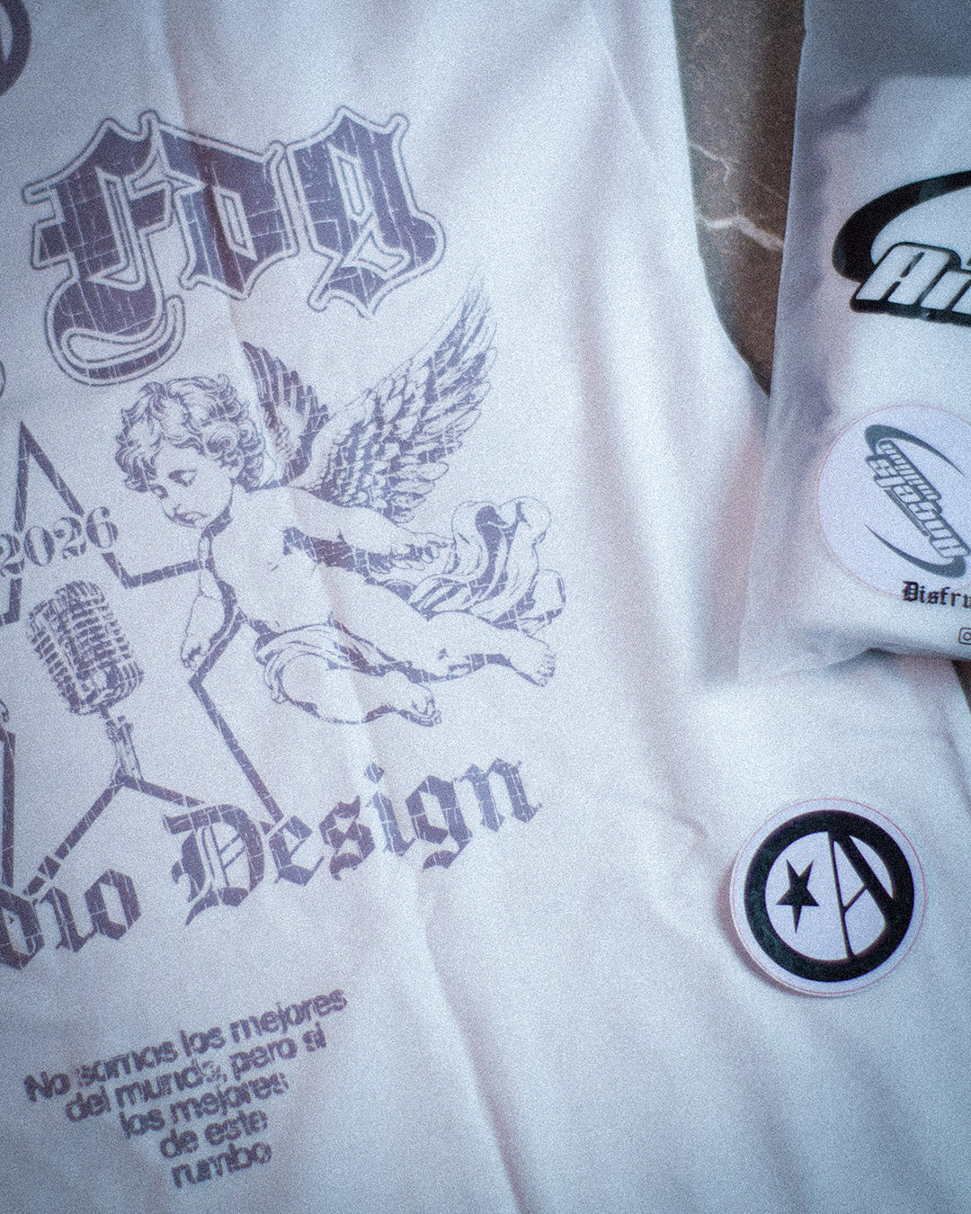 MEJORES DE ESTE RUMBO CAMISETA BLANCA